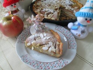 Грушевый пирог с лесным орехом pirog_s grushey.jpg